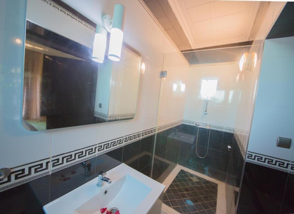 La Palmeraie De Moulay Yacoub Esterno foto
